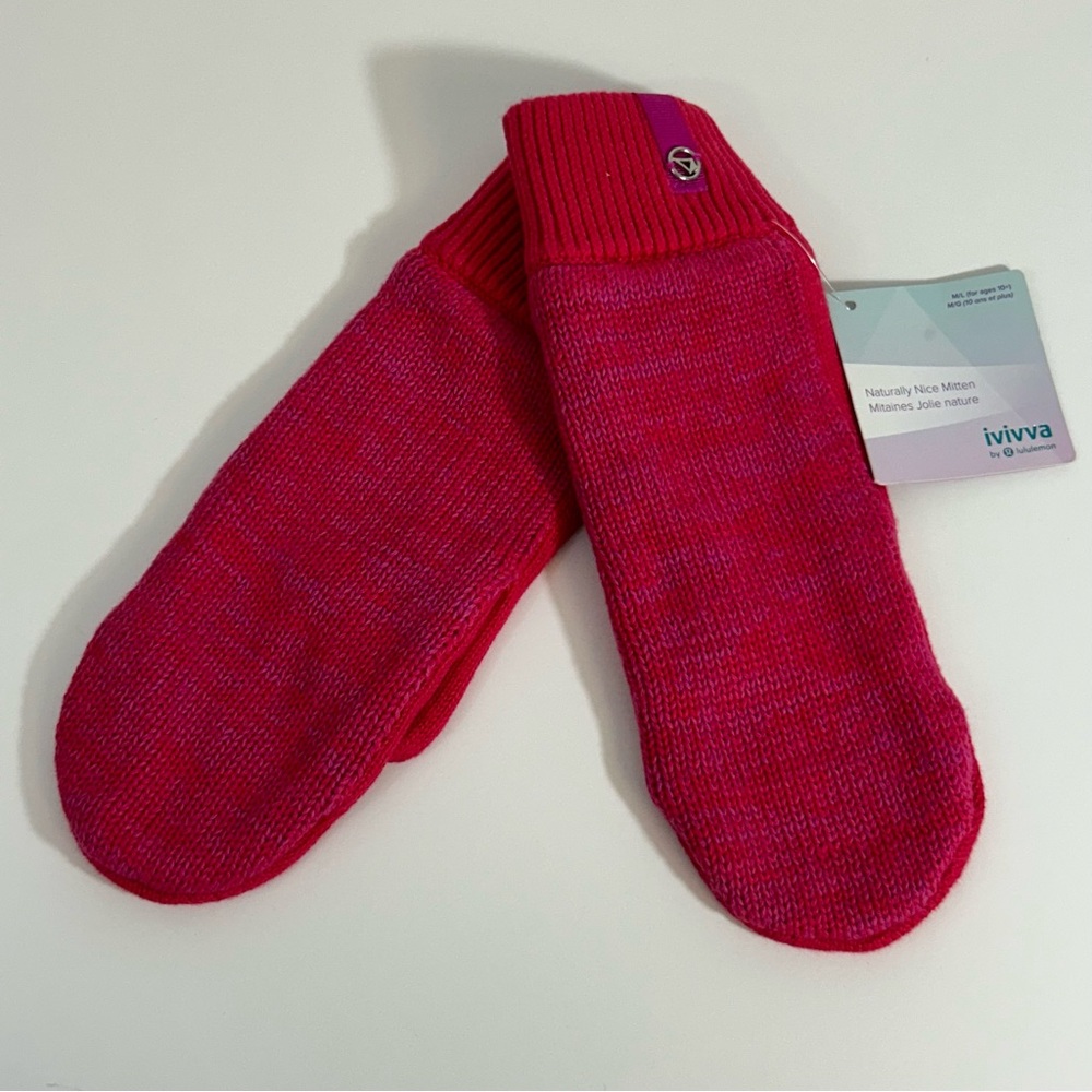 Ivivva Naturally Nice Pink Mittens Size M/L‎